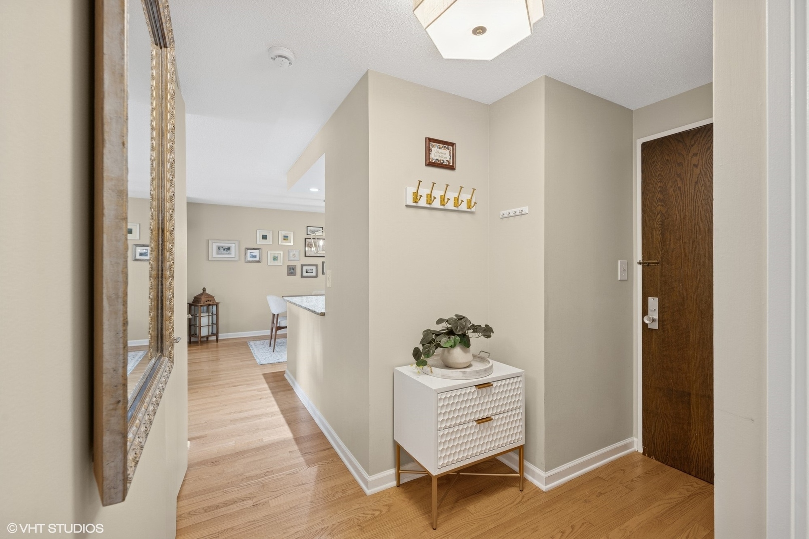 1415 N Dearborn Street Unit: 11B