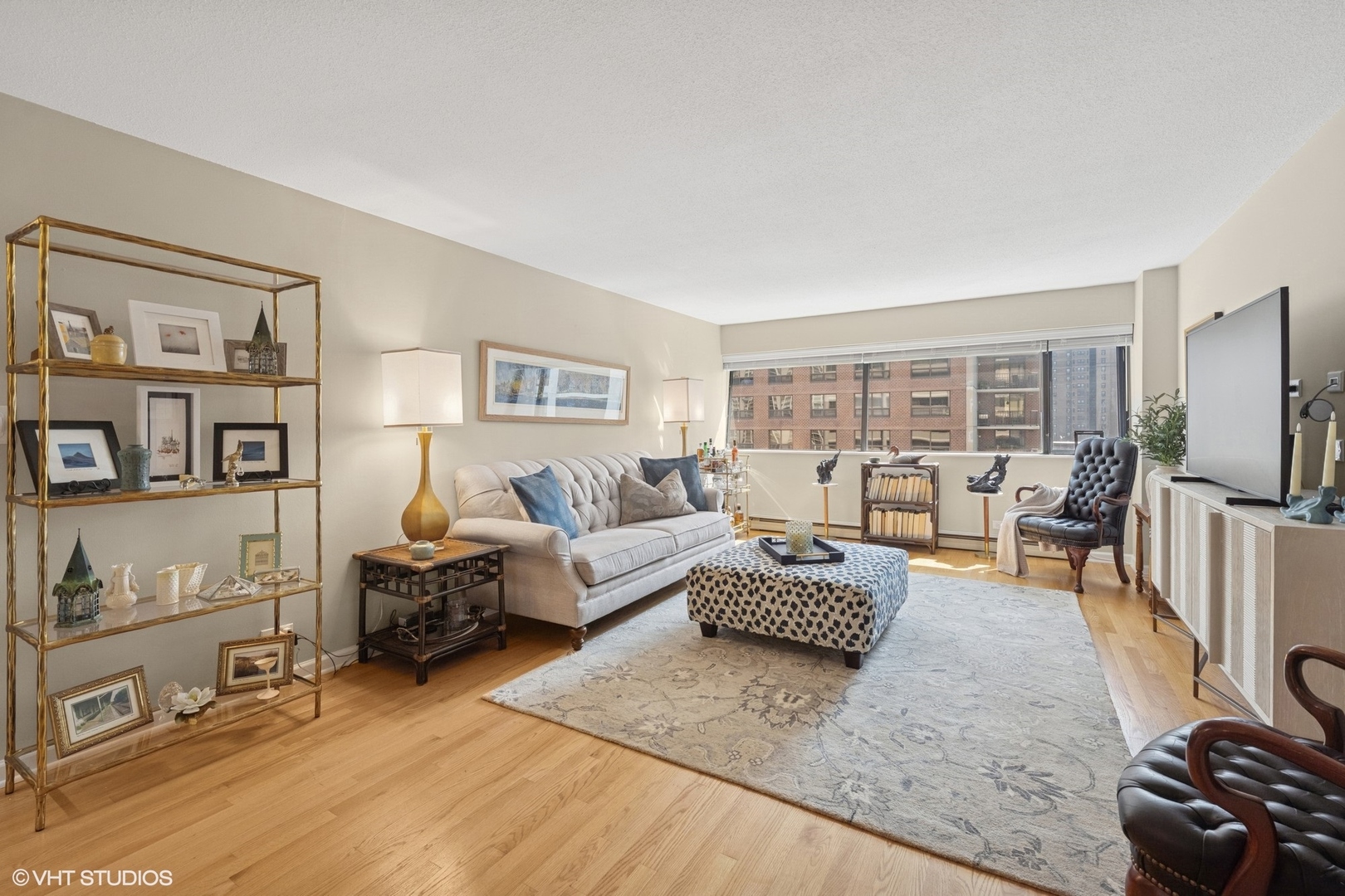 1415 N Dearborn Street Unit: 11B