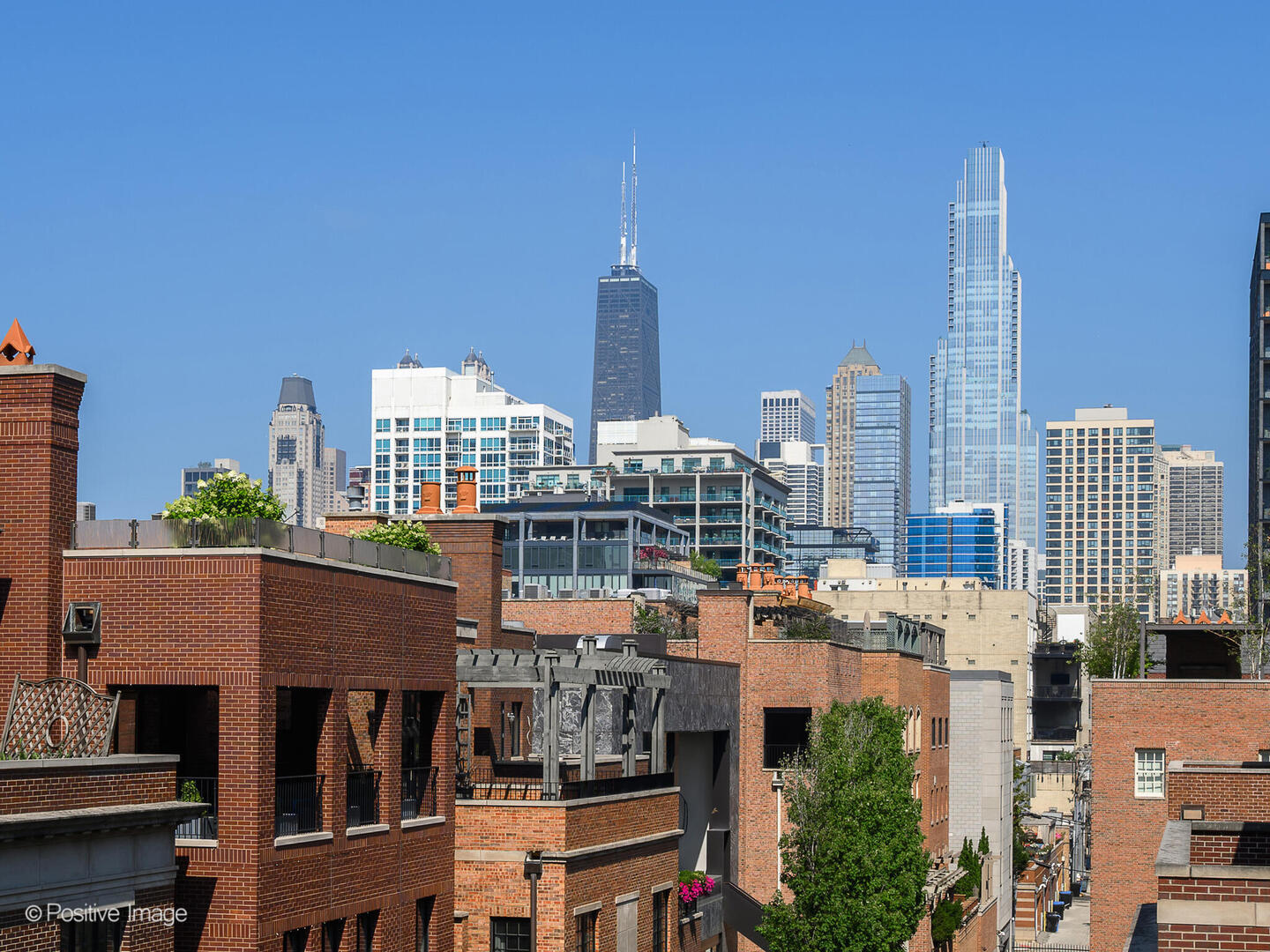 520 W Huron Street Unit: 410