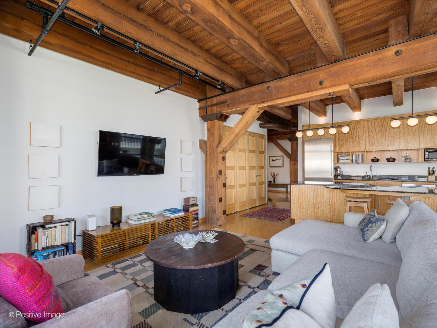 520 W Huron Street Unit: 410