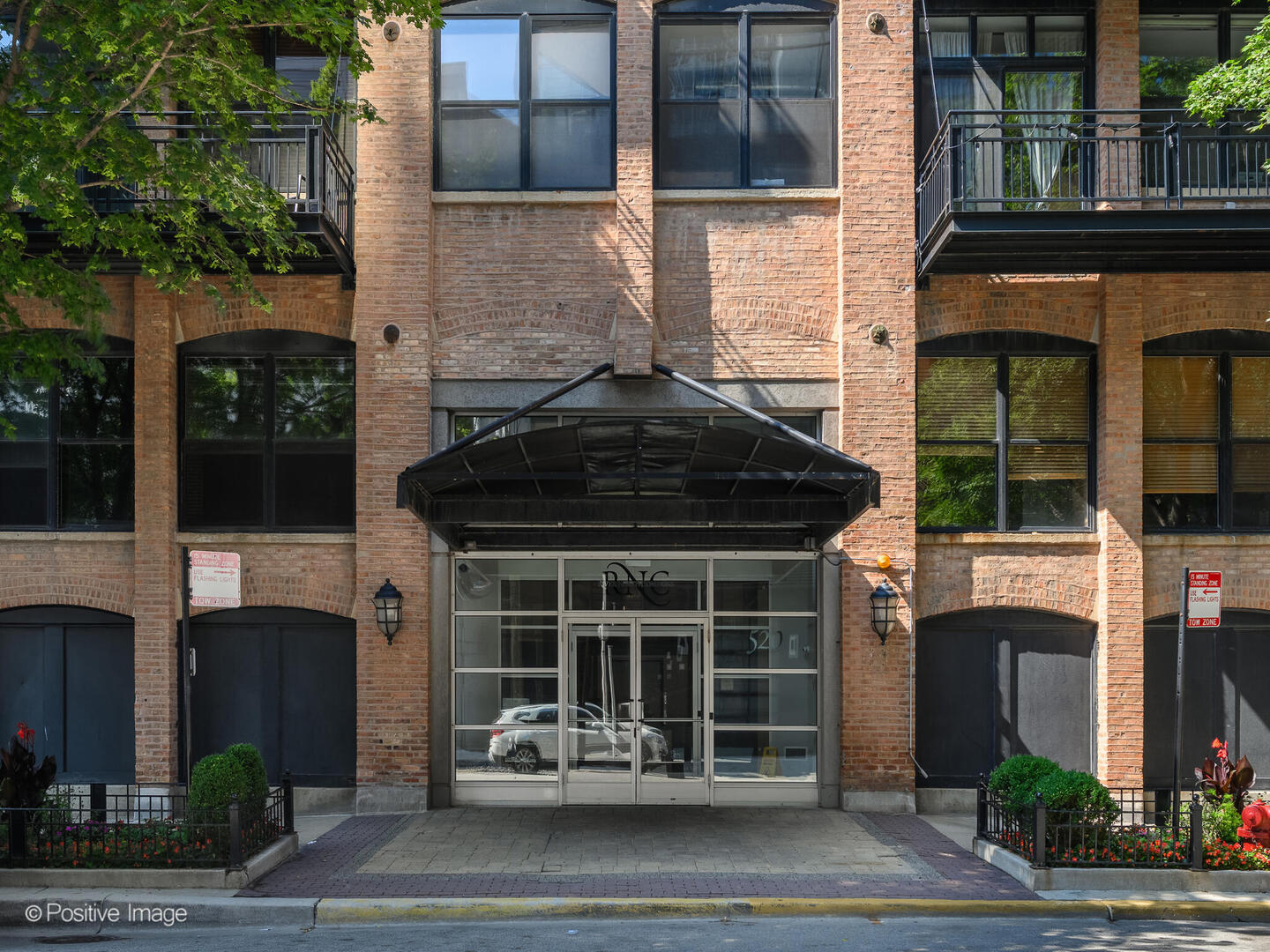 520 W Huron Street Unit: 410