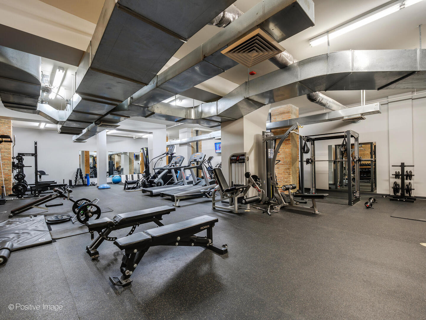 520 W Huron Street Unit: 410