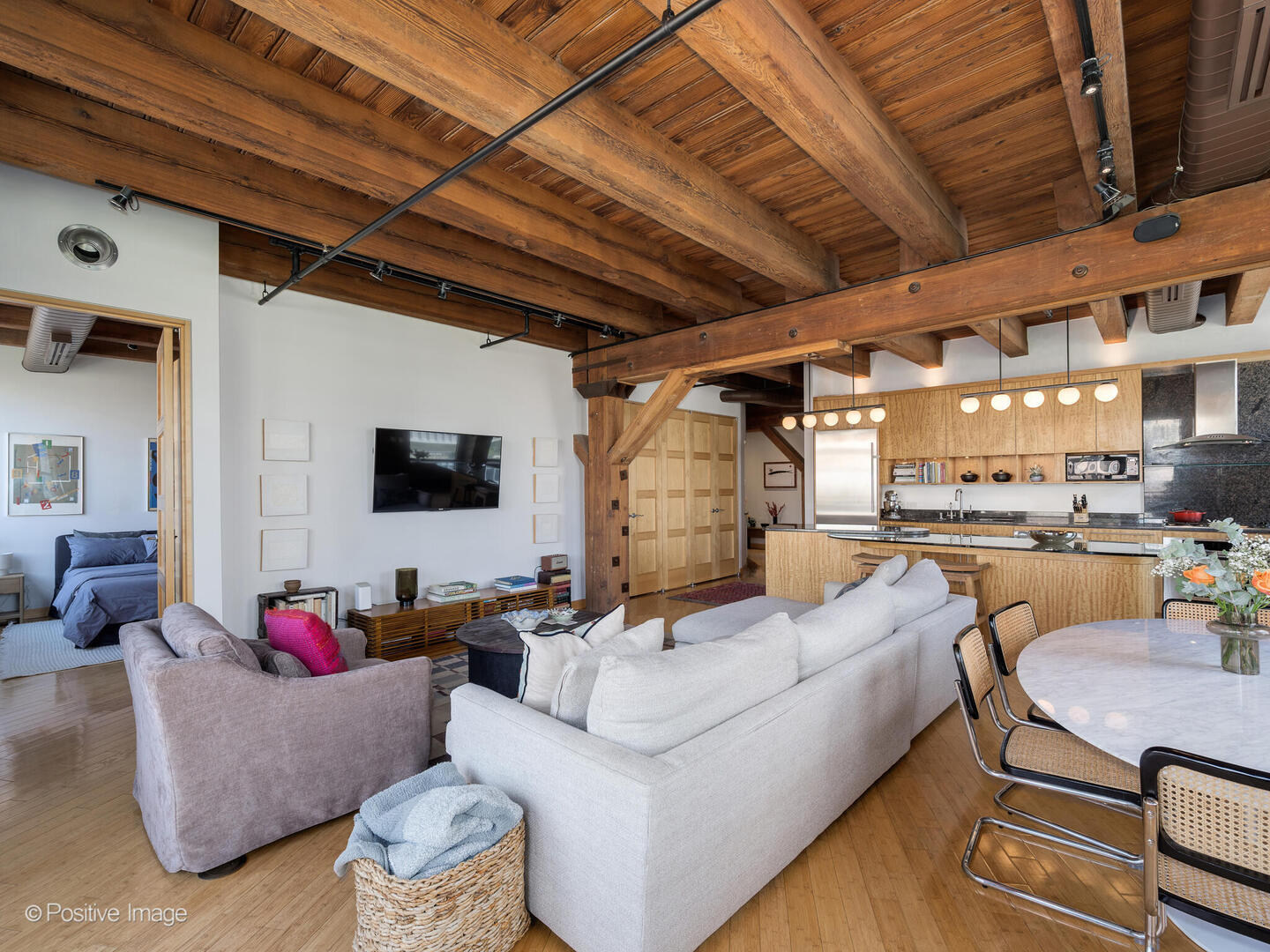 520 W Huron Street Unit: 410