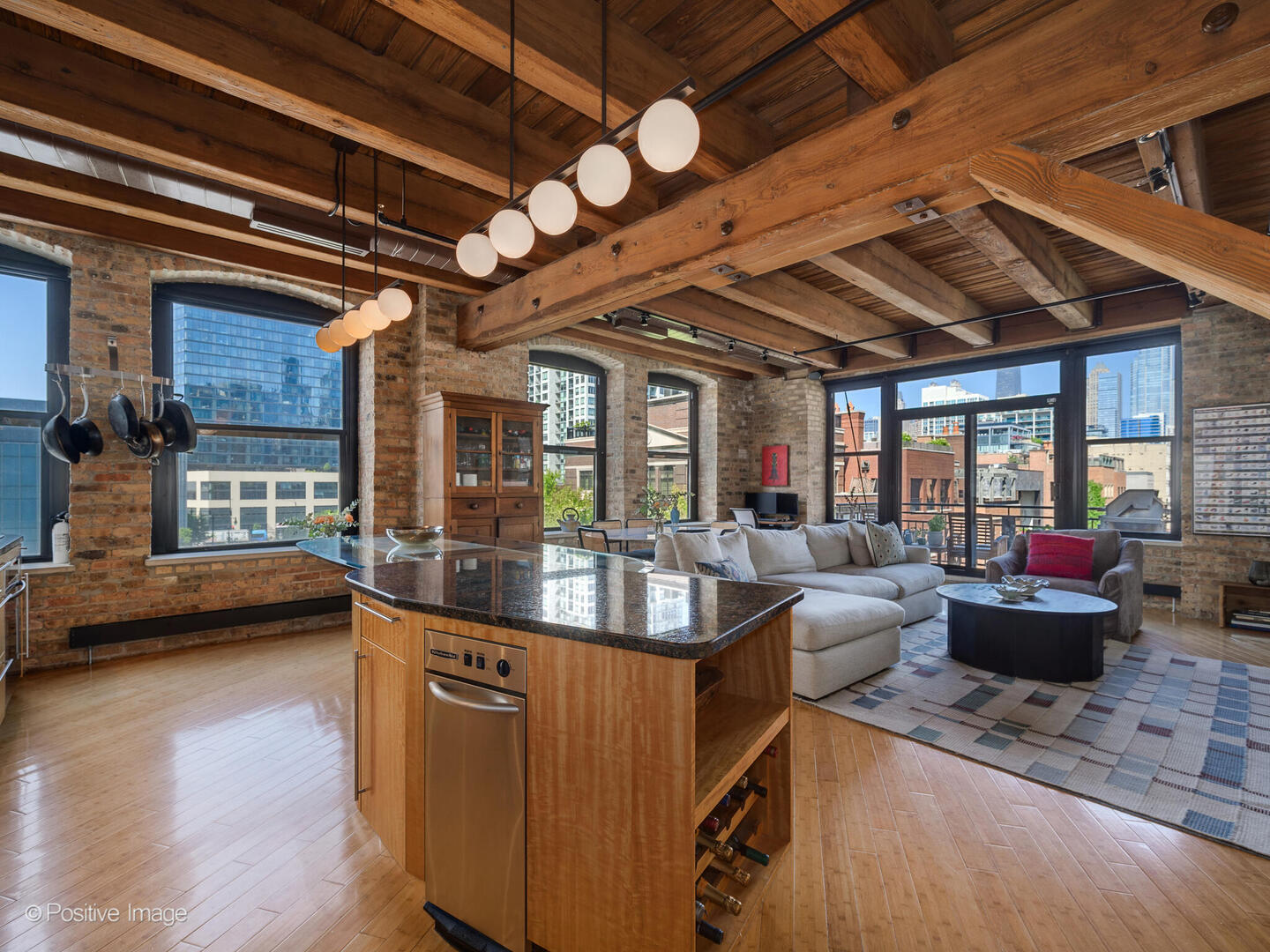 520 W Huron Street Unit: 410