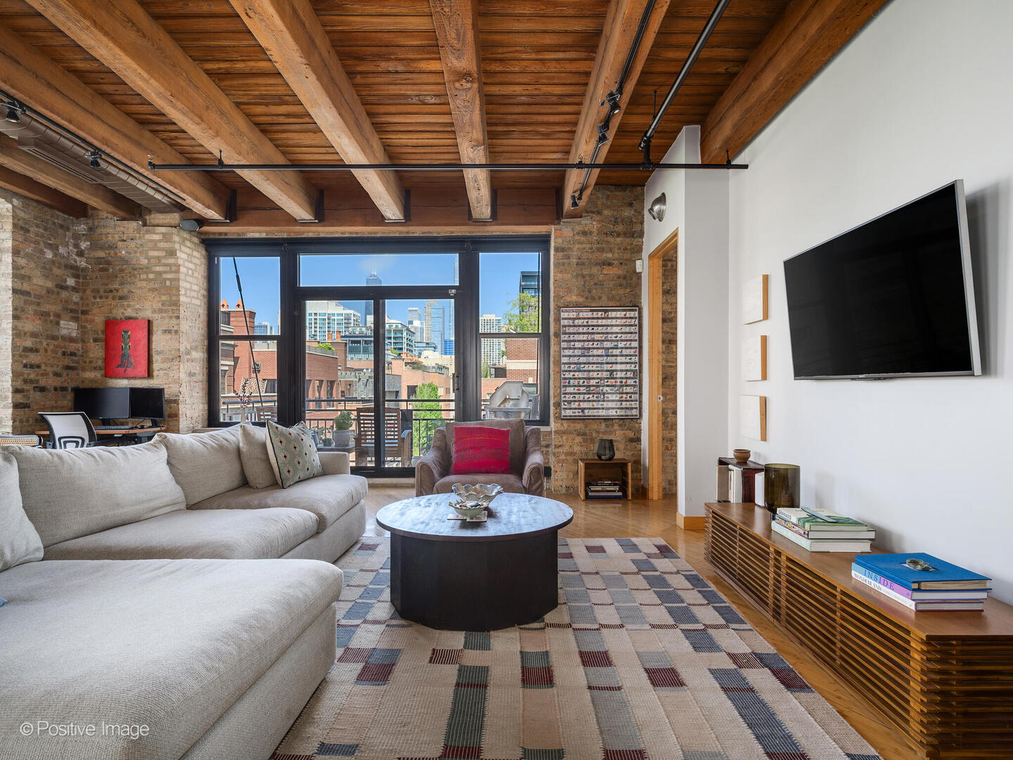 520 W Huron Street Unit: 410