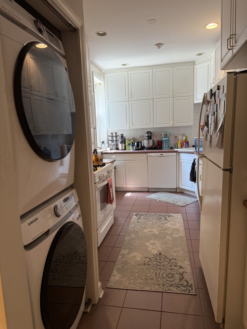 547 W Brompton Avenue Unit: 1N