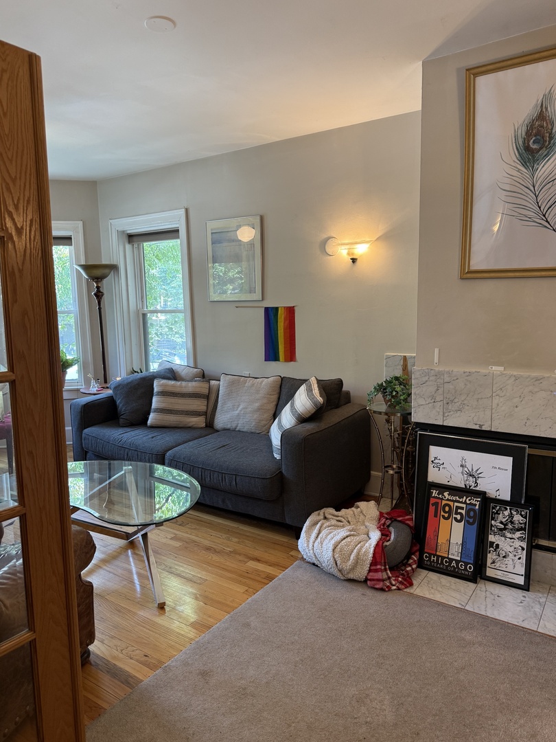 547 W Brompton Avenue Unit: 1N