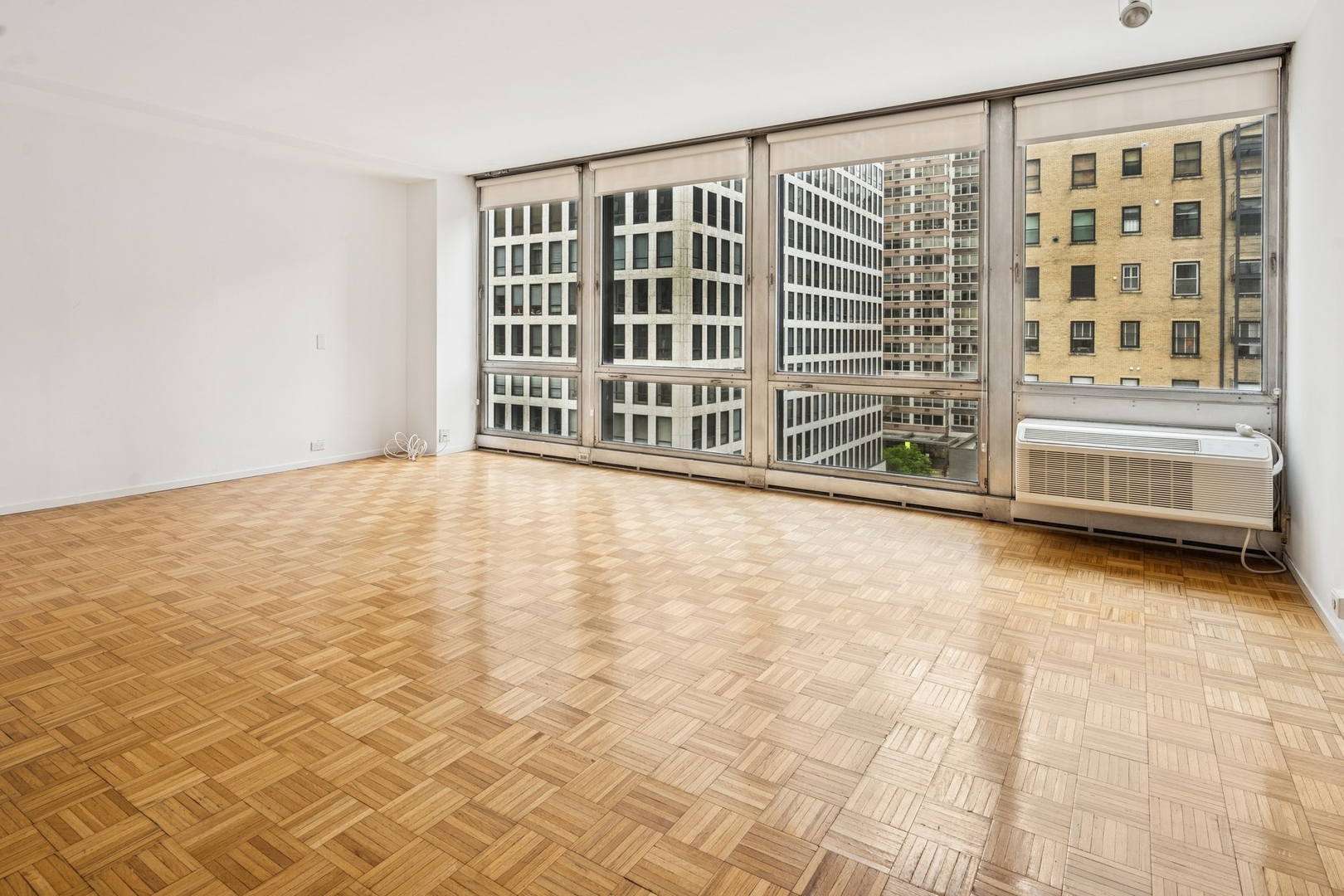 880 N LAKE SHORE Drive Unit: 6G