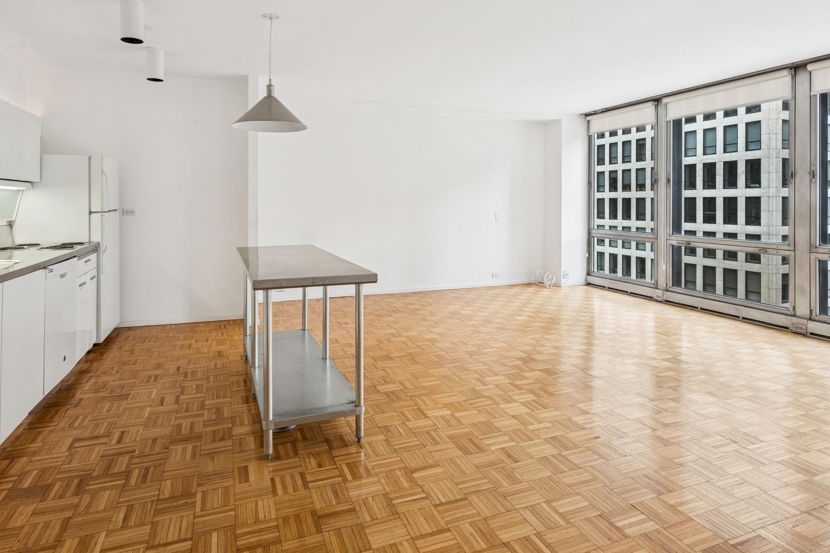 880 N LAKE SHORE Drive Unit: 6G