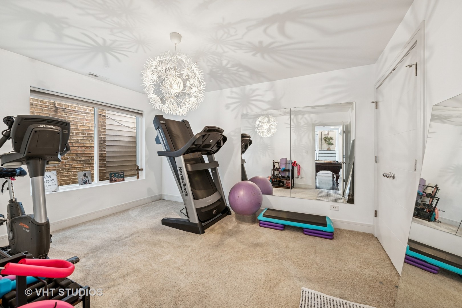 2503 N Maplewood Avenue