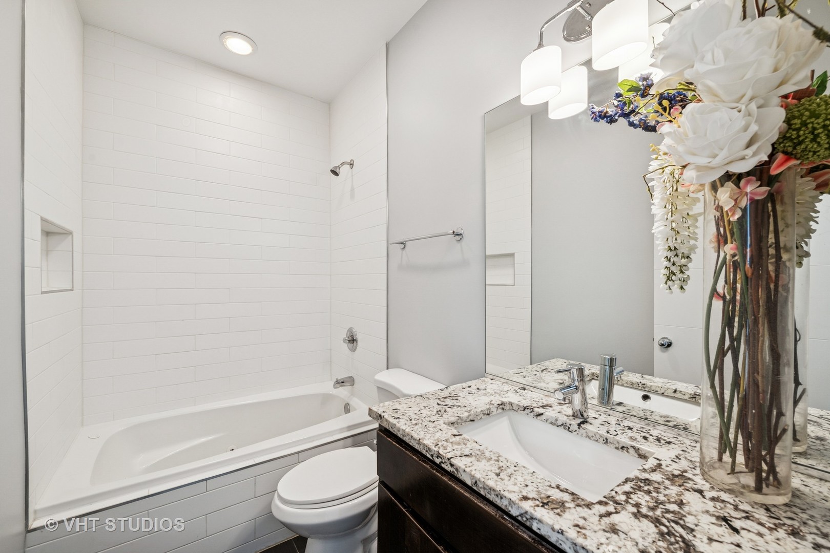 2503 N Maplewood Avenue