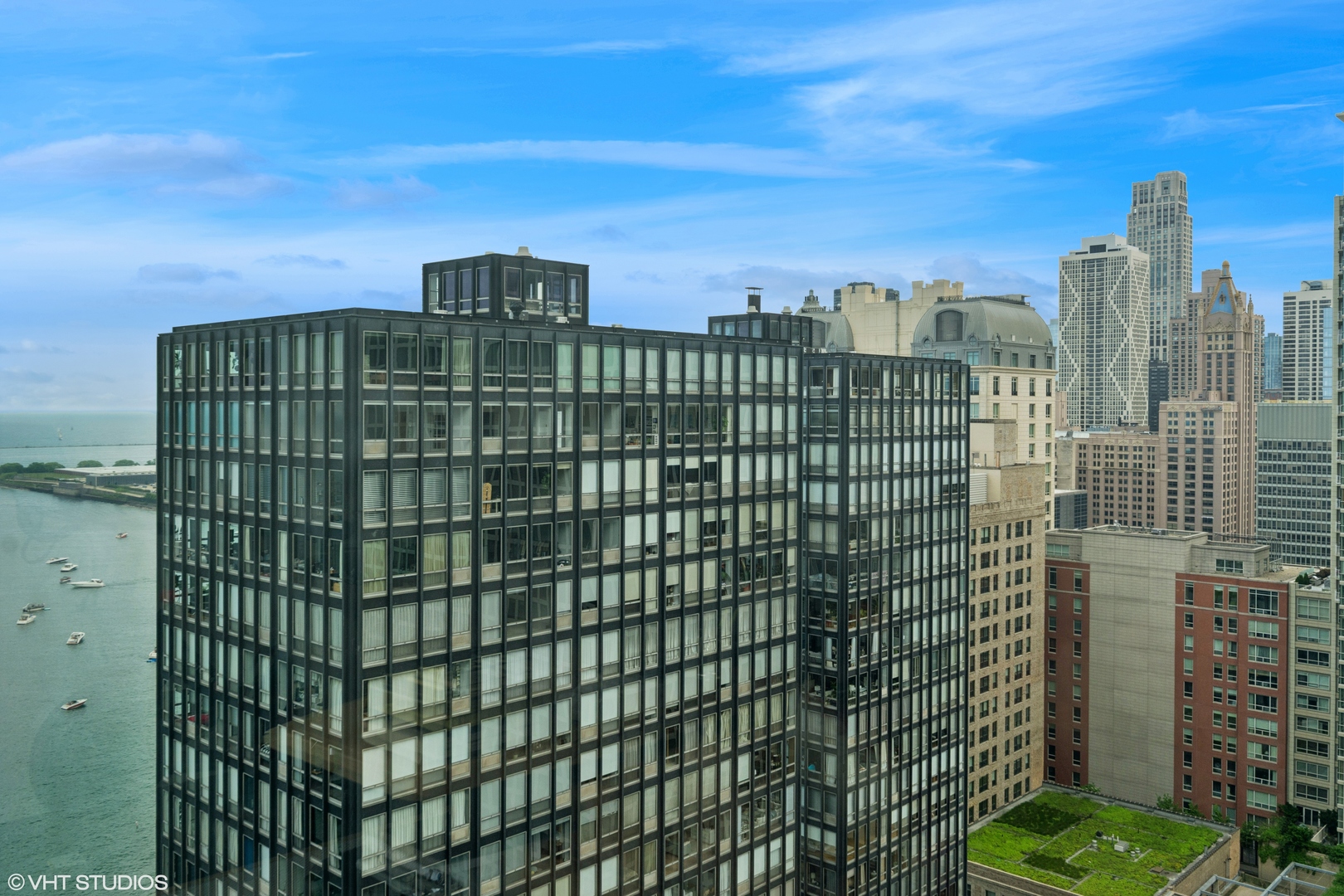 900 N Lake Shore Drive Unit: 2906