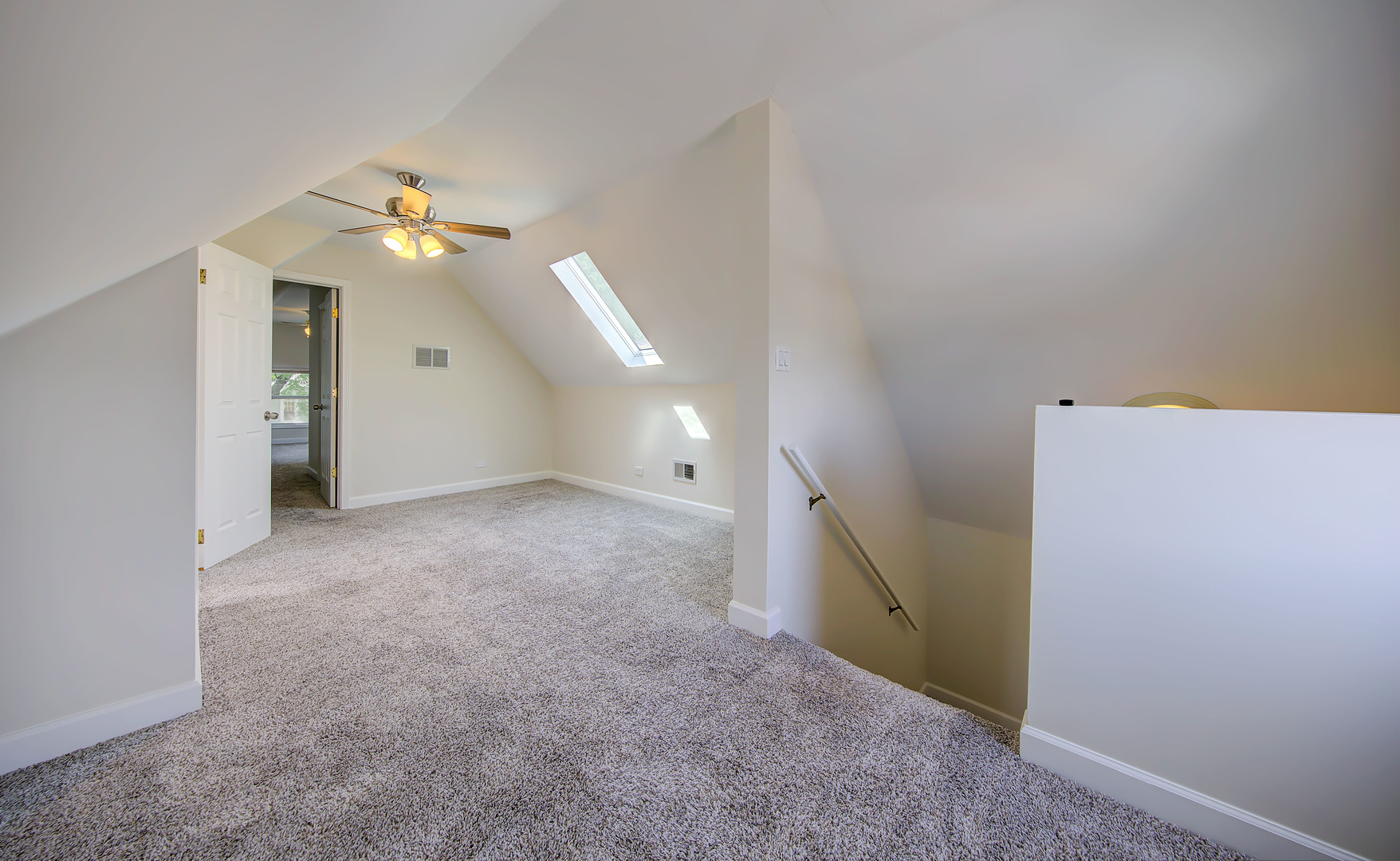 2428 W Carmen Avenue Unit: 2