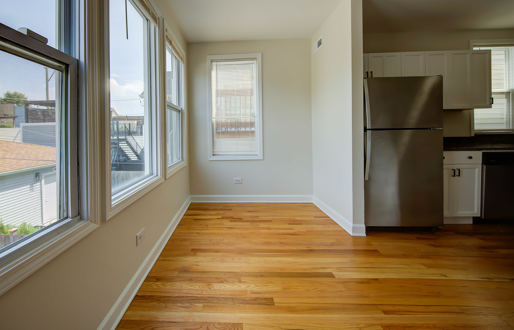 2428 W Carmen Avenue Unit: 2