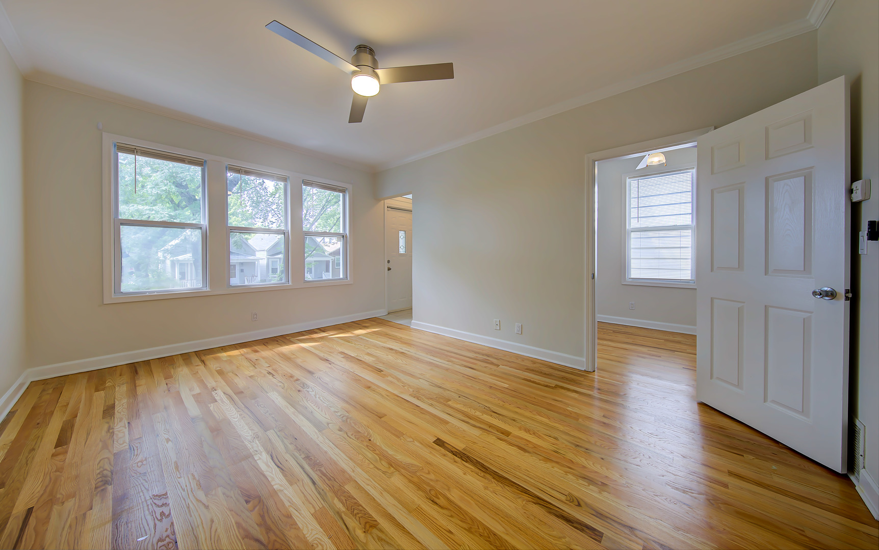 2428 W Carmen Avenue Unit: 2