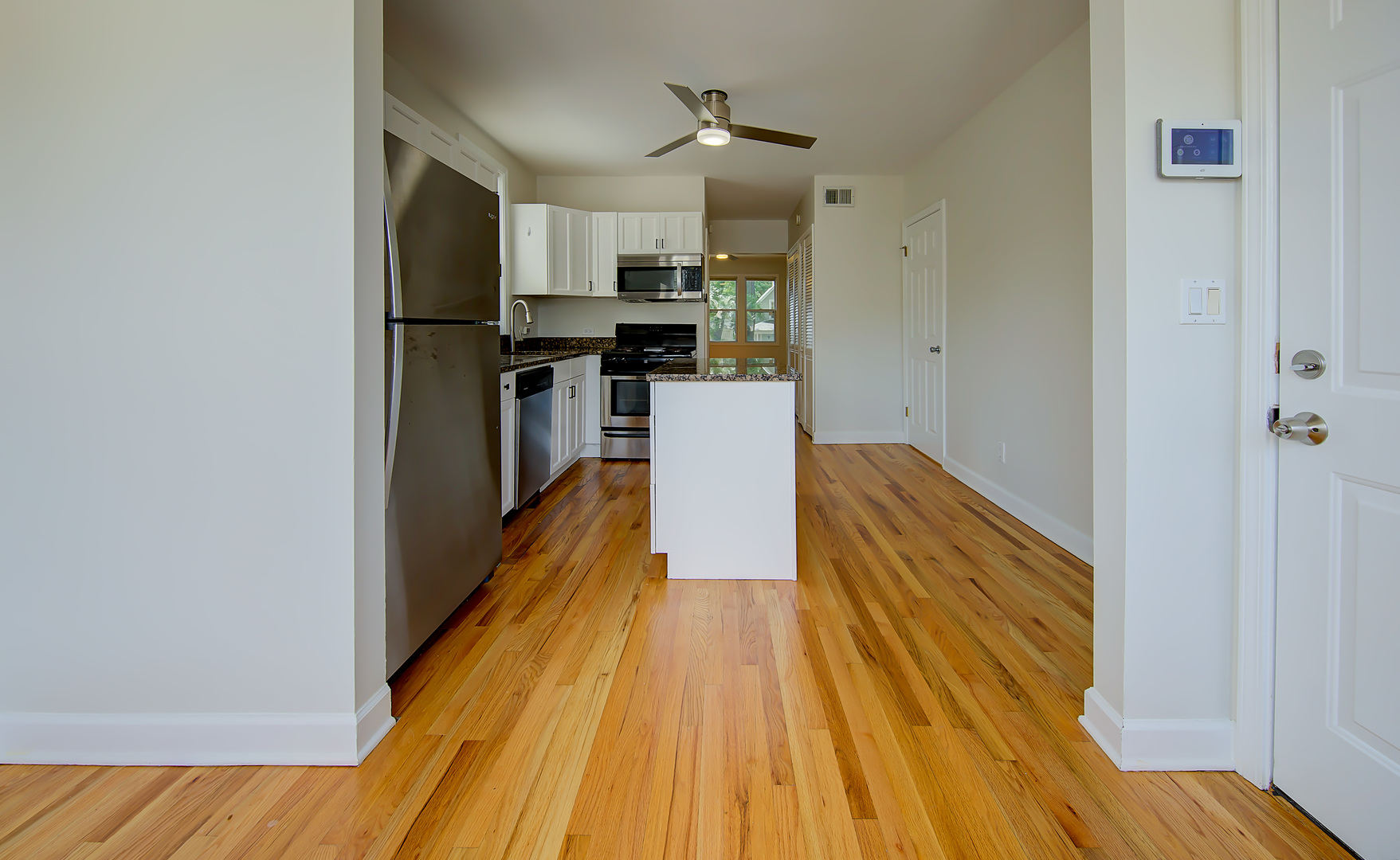 2428 W Carmen Avenue Unit: 2