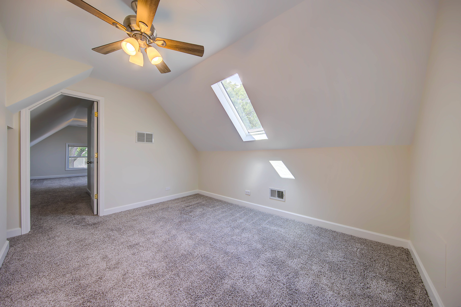 2428 W Carmen Avenue Unit: 2