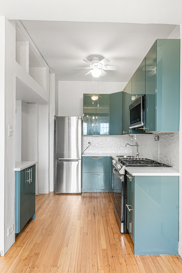 3520 N Lake Shore Drive Unit: 4P