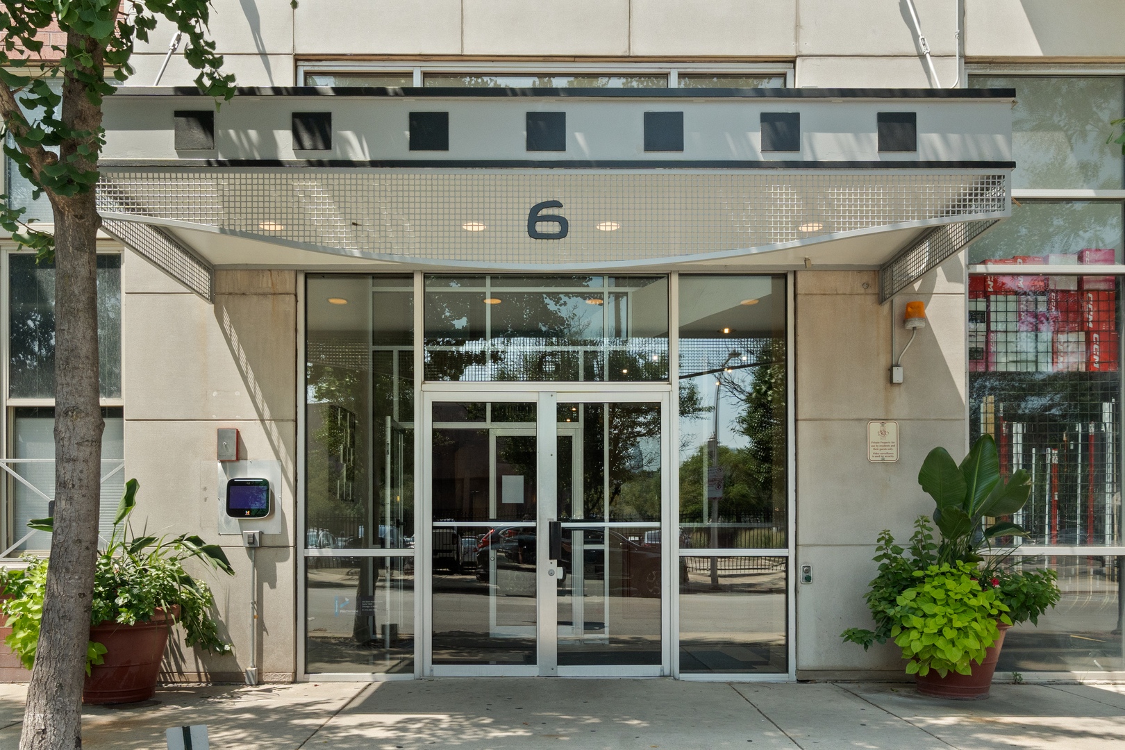 6 S Laflin Street Unit: 910