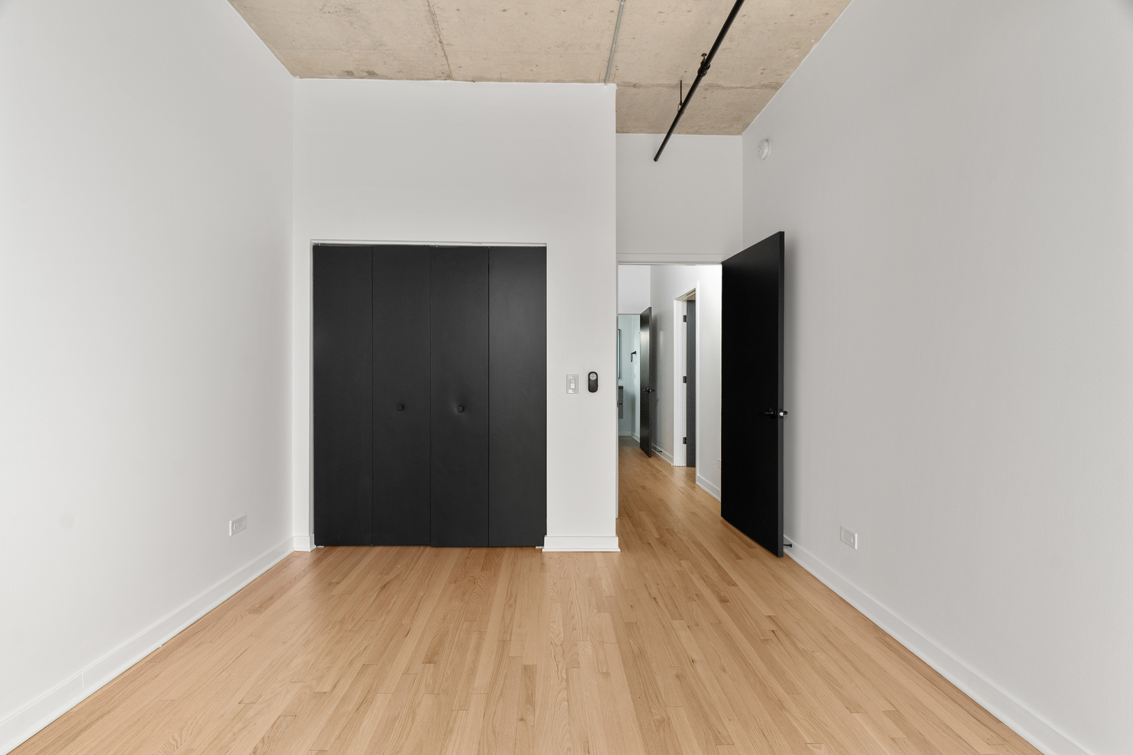 6 S Laflin Street Unit: 910