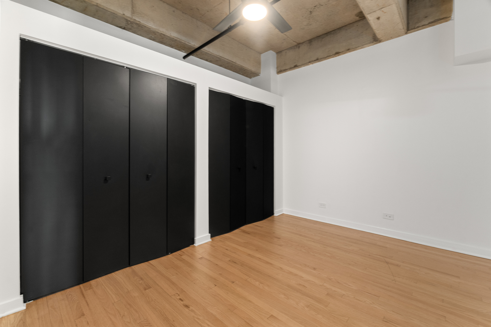 6 S Laflin Street Unit: 910