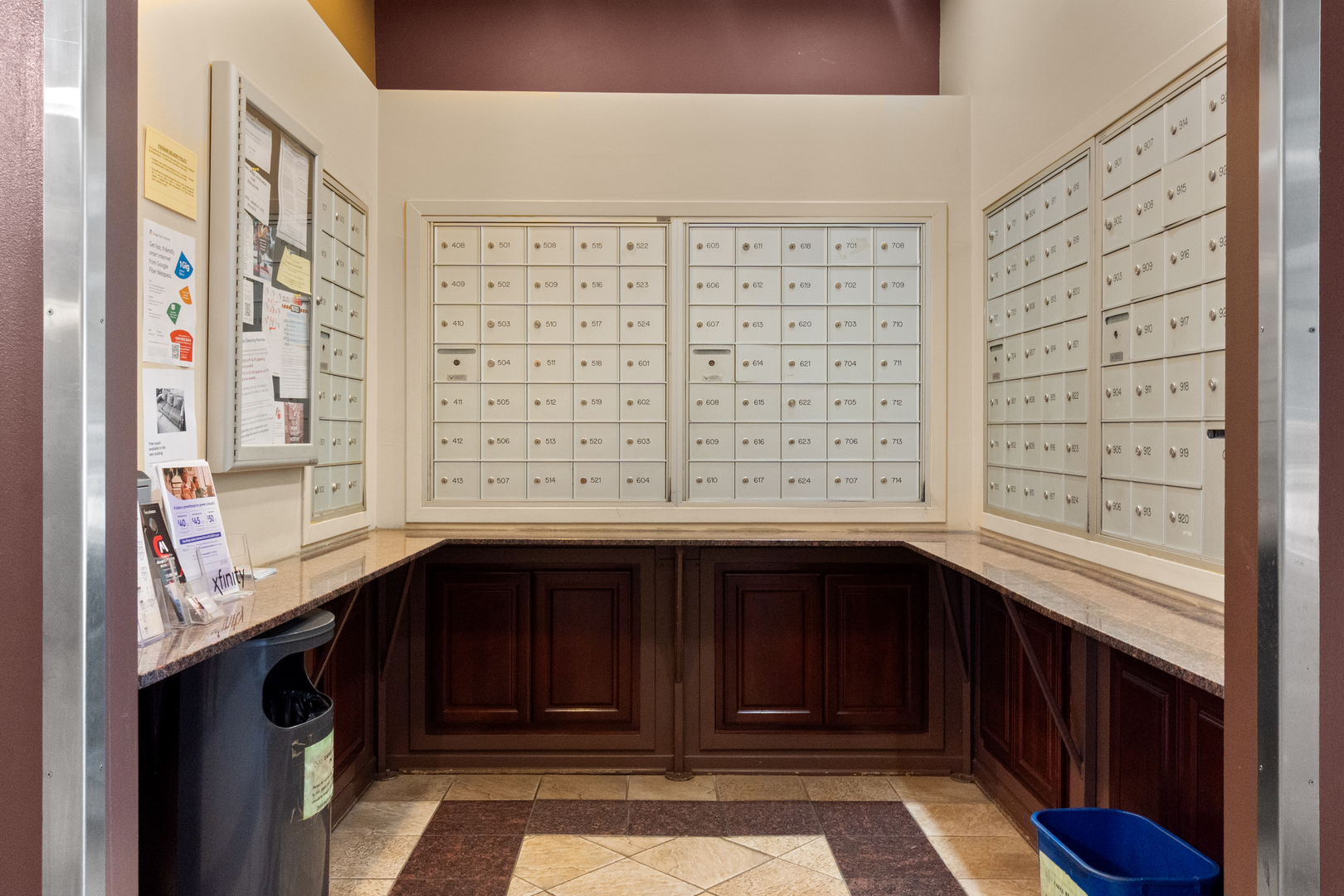 6 S Laflin Street Unit: 910