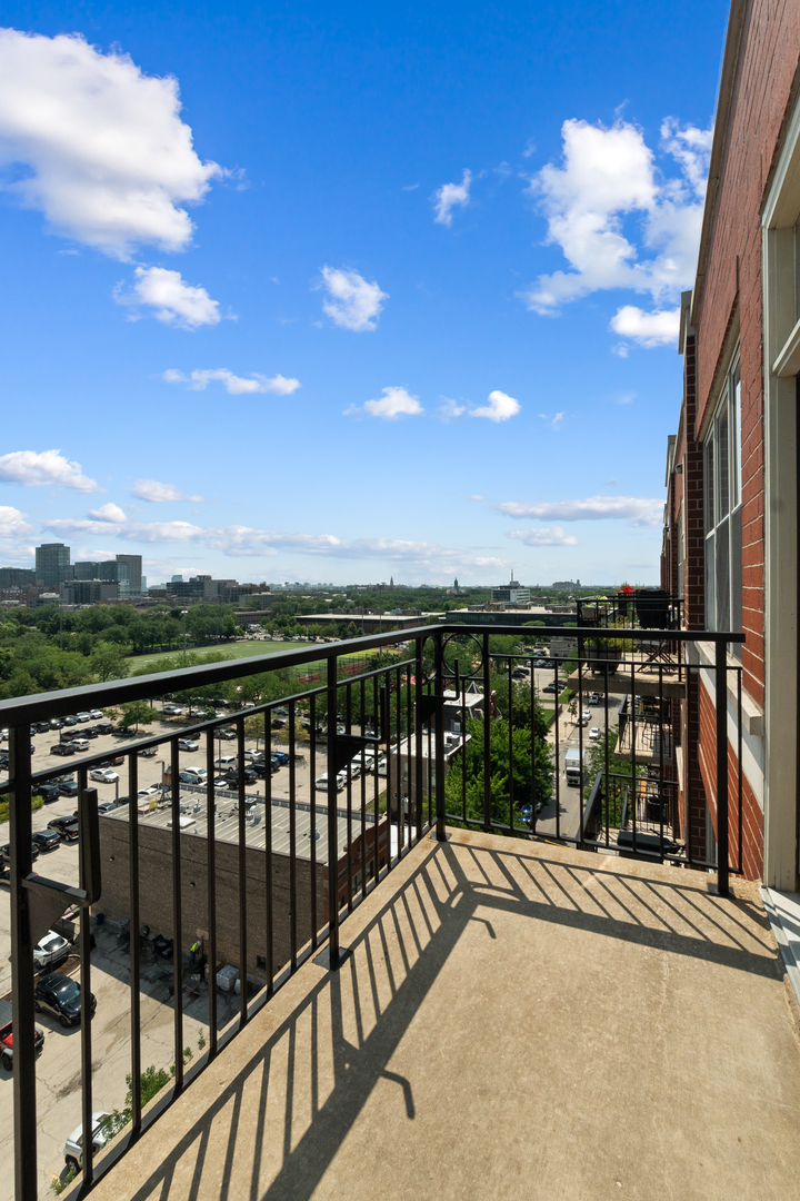 6 S Laflin Street Unit: 910