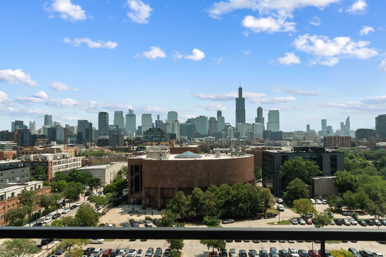 6 S Laflin Street Unit: 910