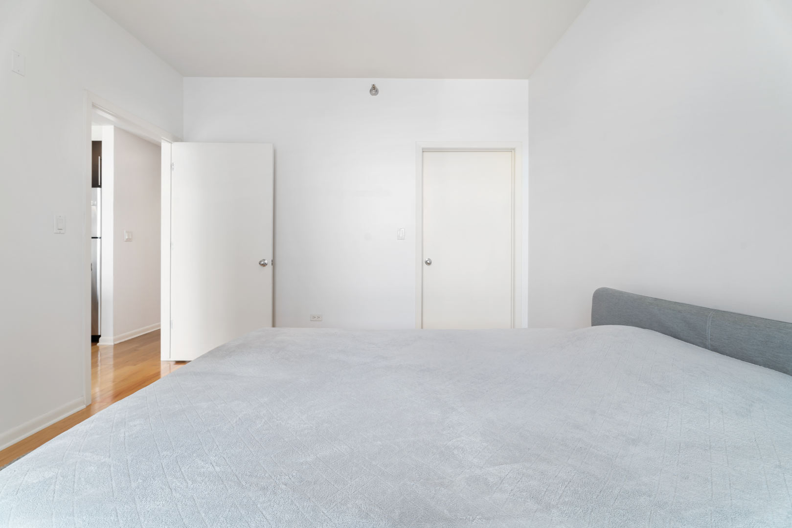 225 S Sangamon Street Unit: 802