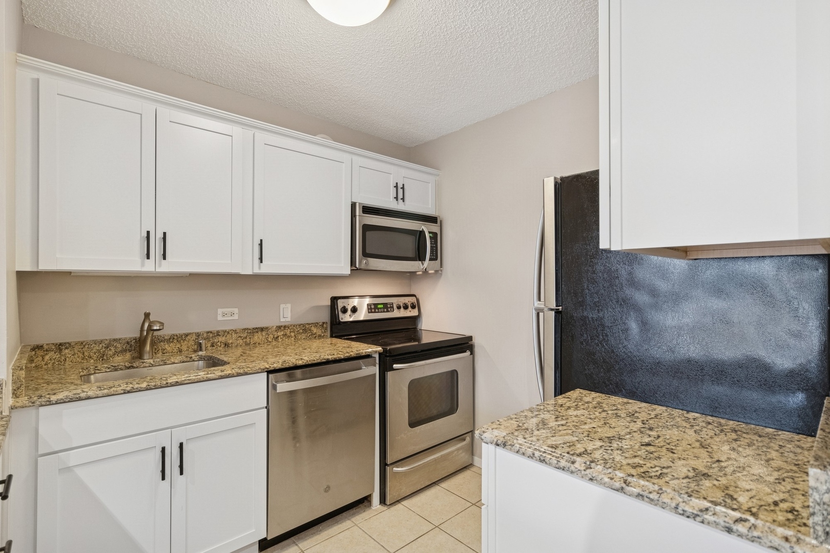 30 E HURON Street Unit: 2108