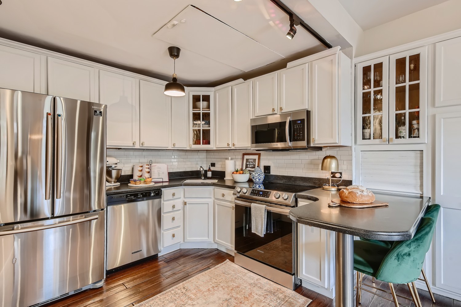 1003 N La Salle Drive Unit: 3