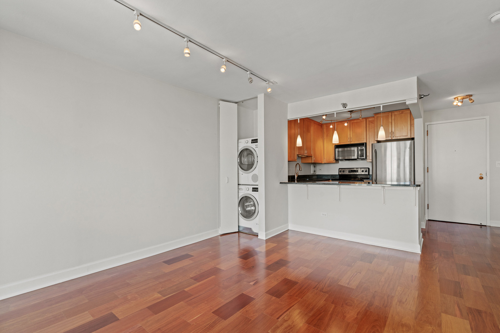 111 W Maple Street Unit: 1409