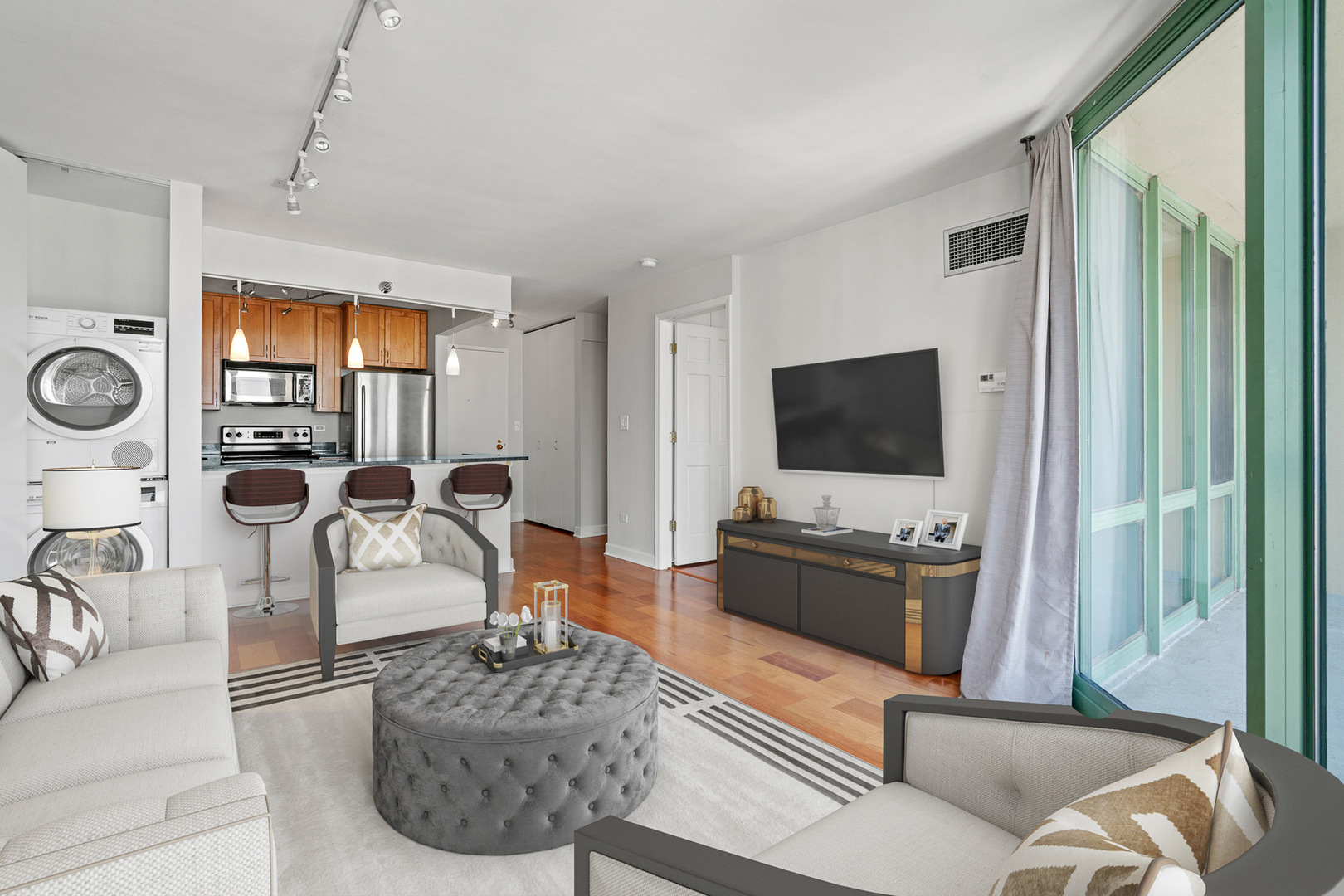 111 W Maple Street Unit: 1409