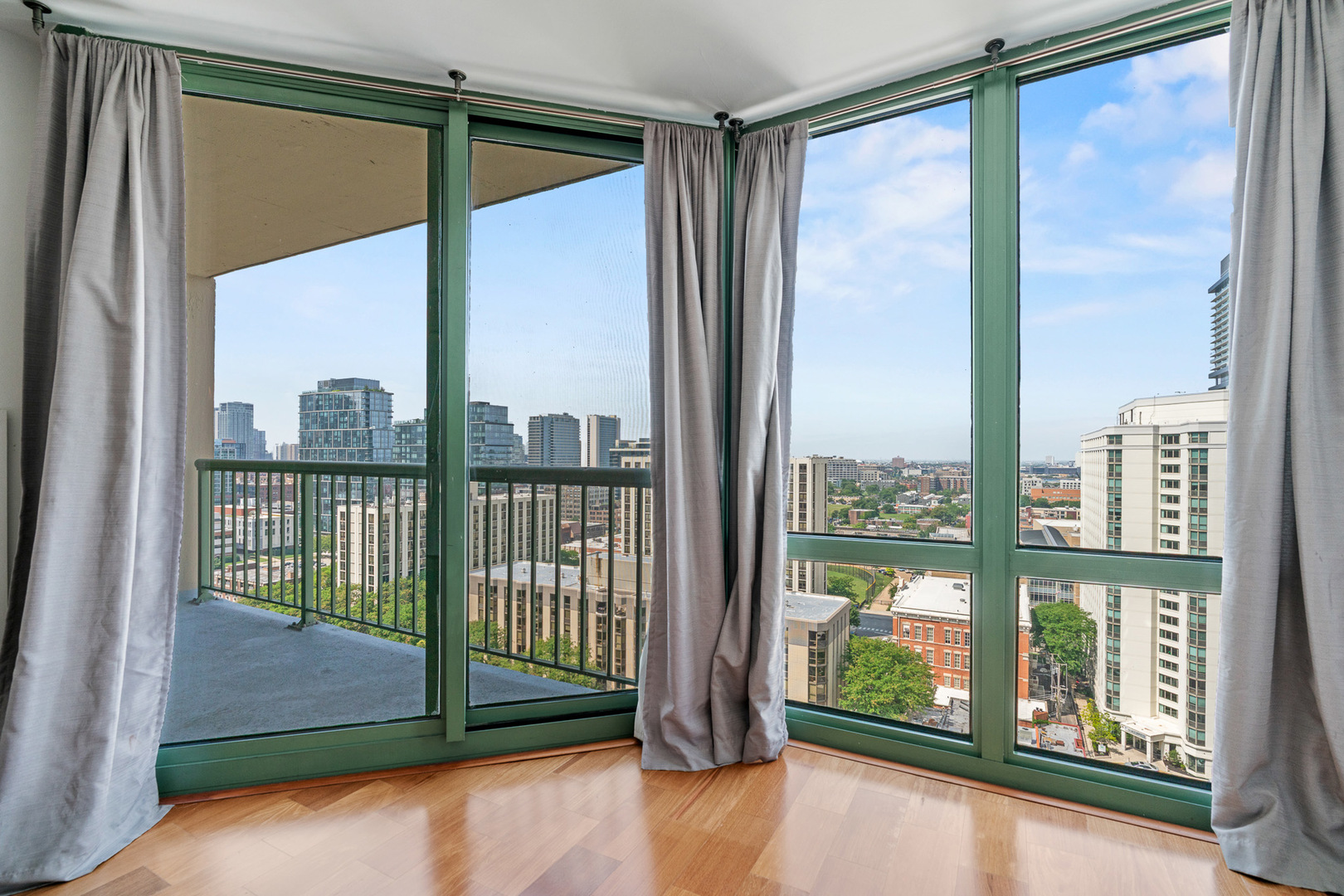111 W Maple Street Unit: 1409