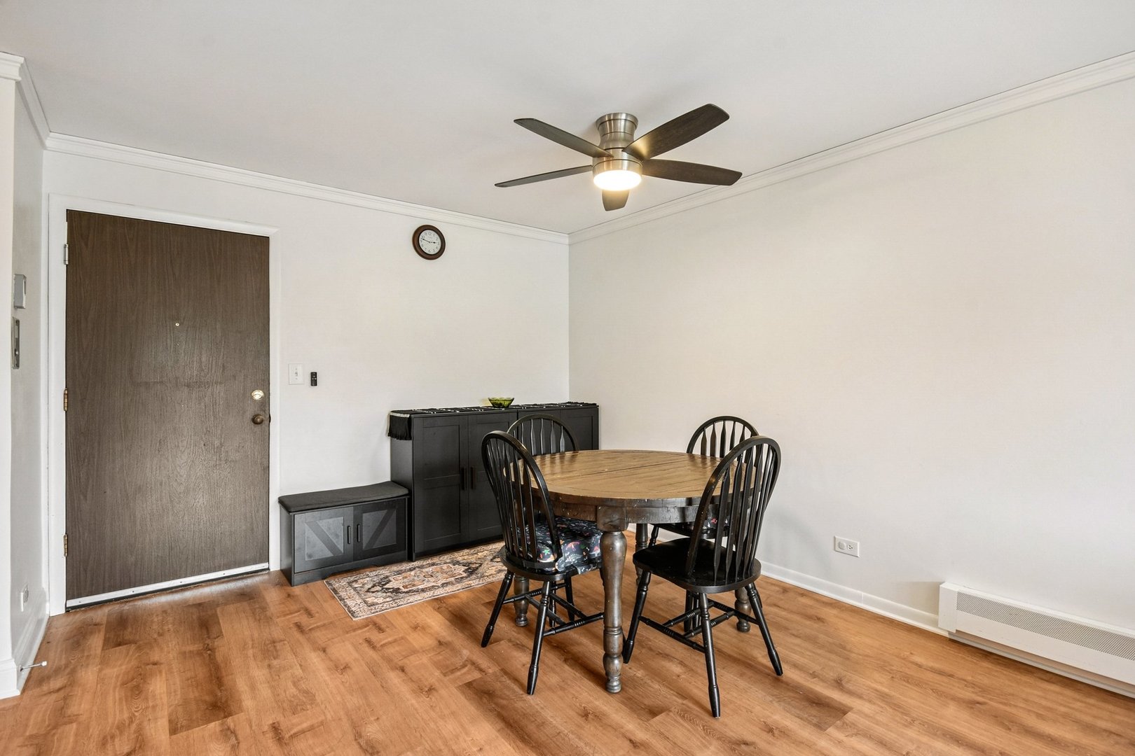 812 Thomas Avenue Unit: 5