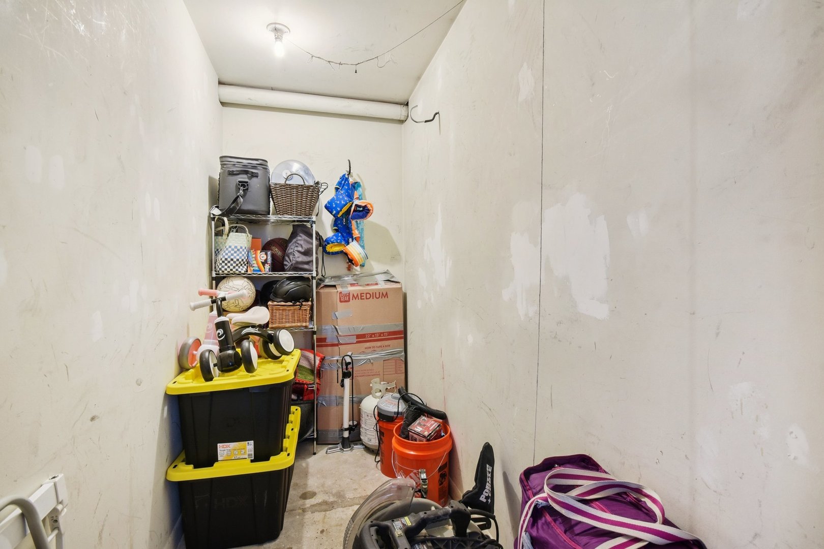 812 Thomas Avenue Unit: 5