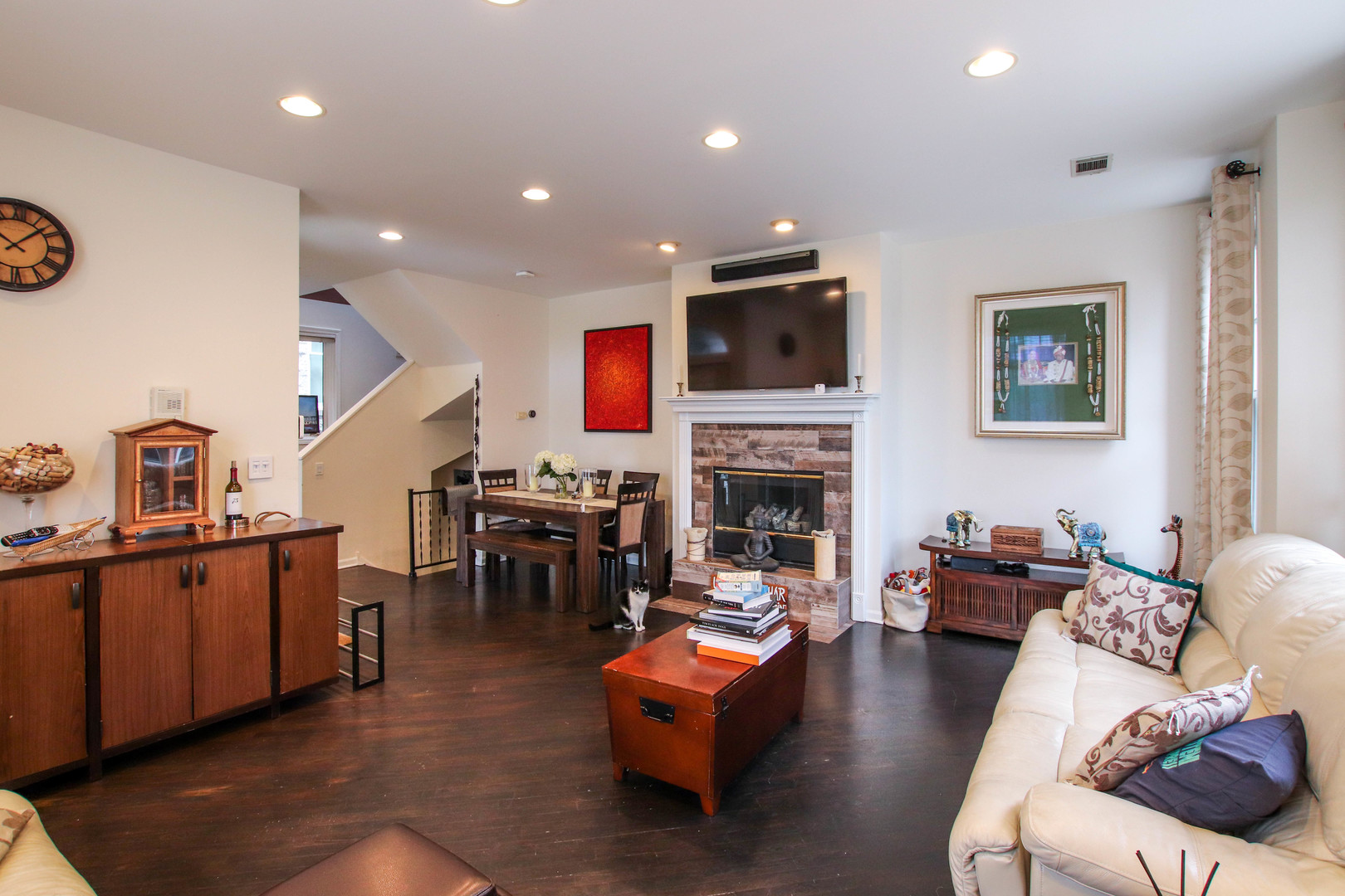 2140 N WINCHESTER Avenue Unit: 12