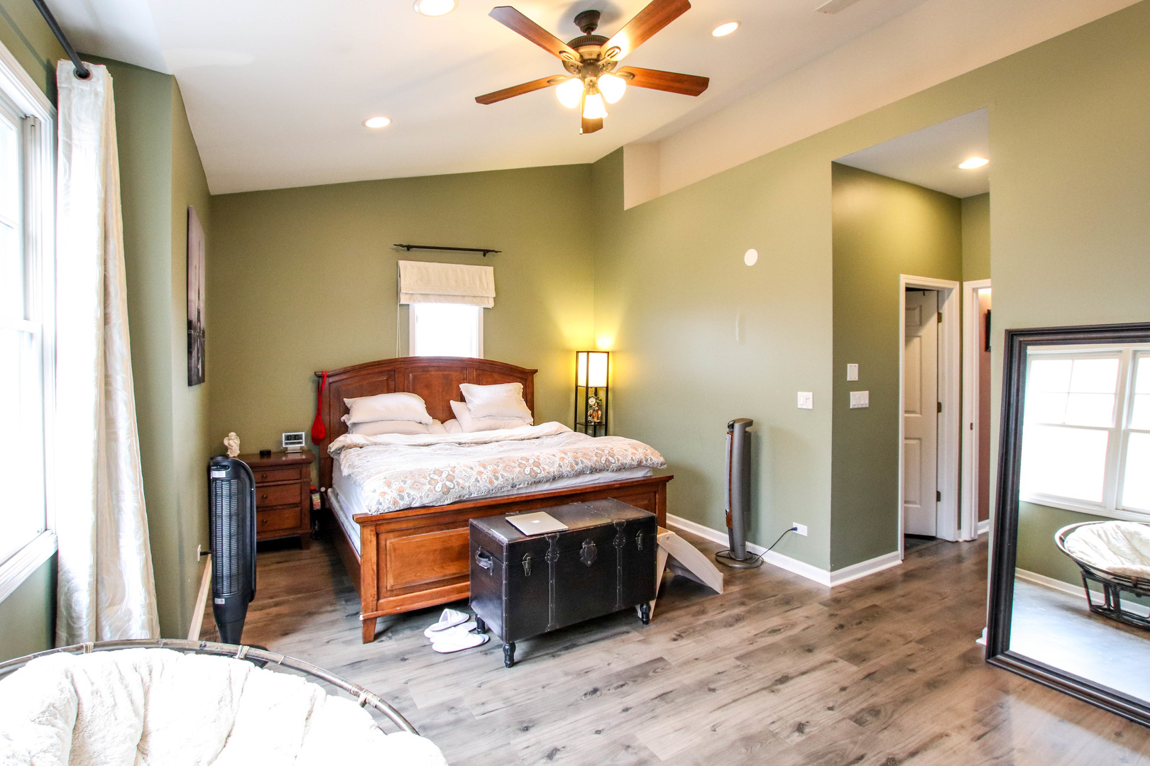 2140 N WINCHESTER Avenue Unit: 12