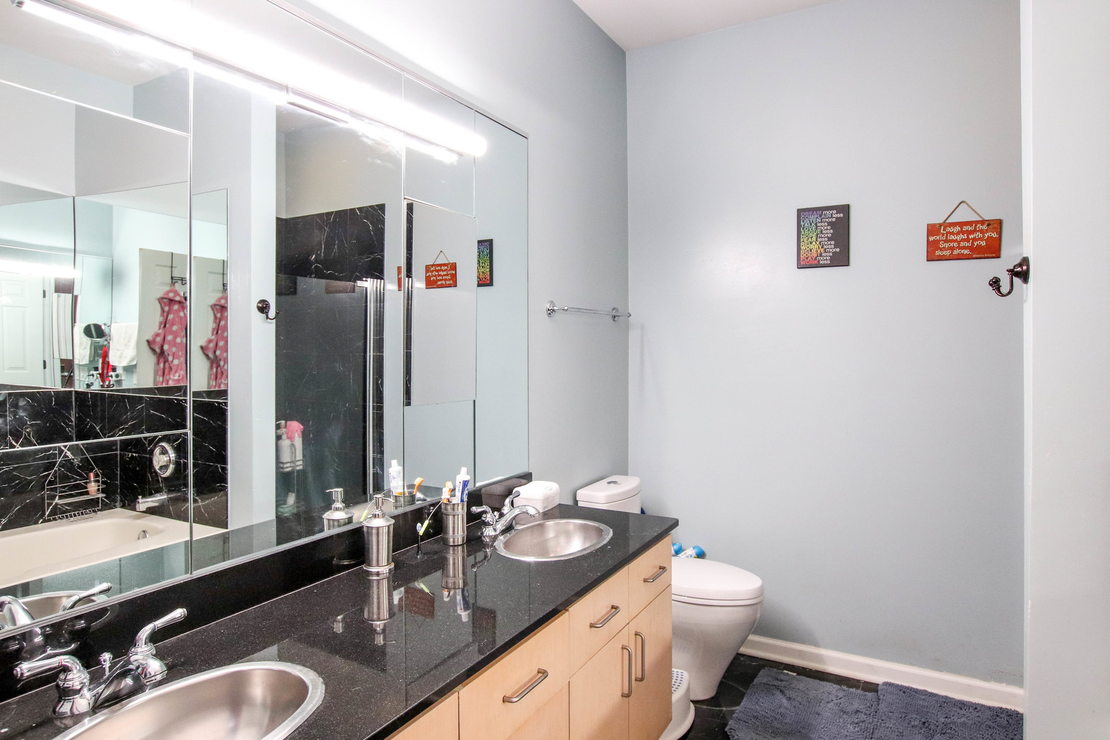 2140 N WINCHESTER Avenue Unit: 12