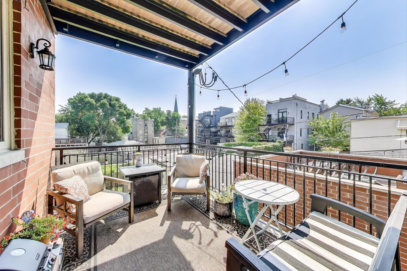 2627 W Thomas Street Unit: 2