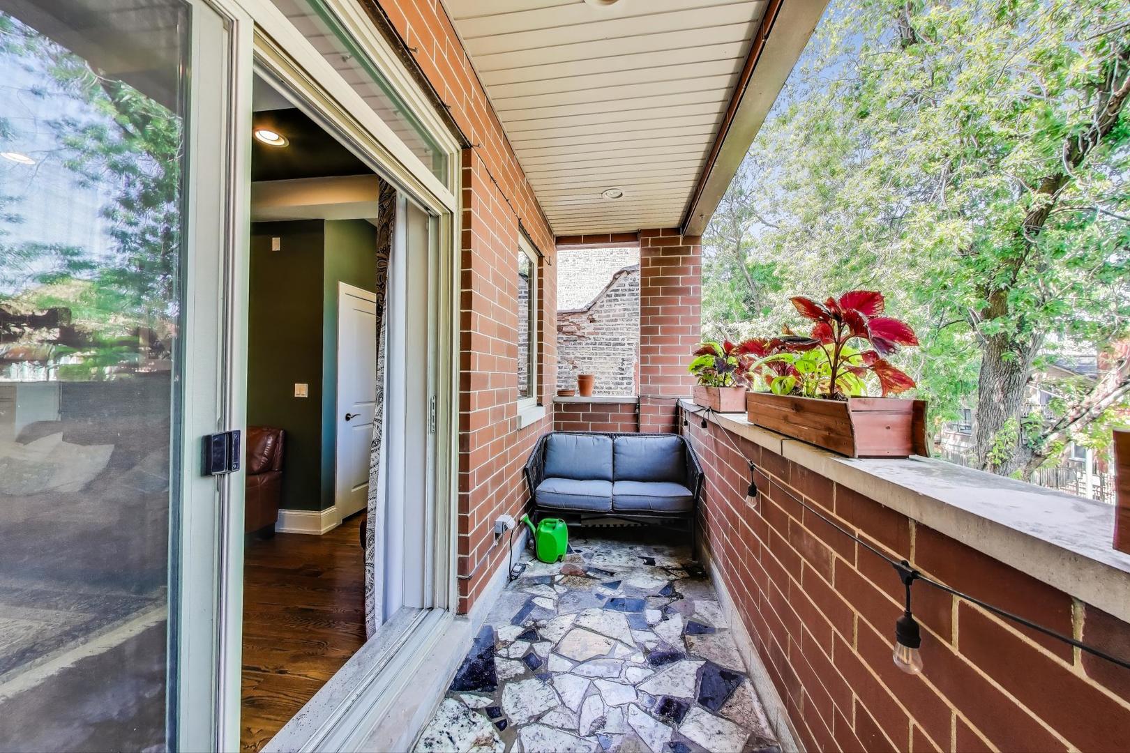 2627 W Thomas Street Unit: 2