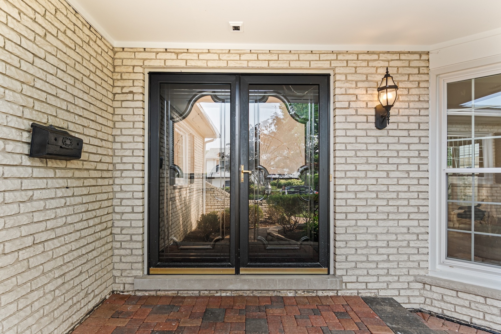 3227 Greenleaf Avenue