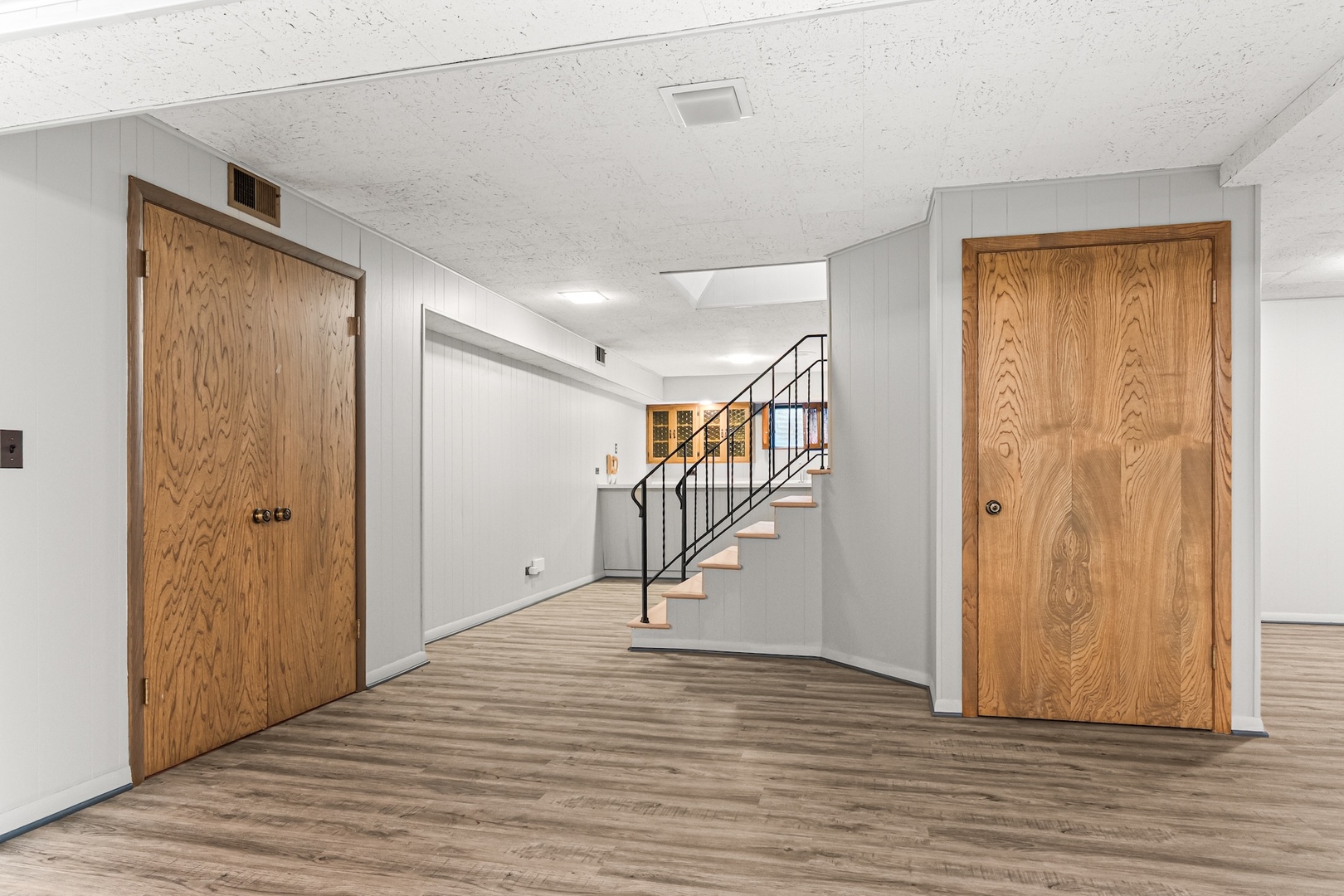 3227 Greenleaf Avenue