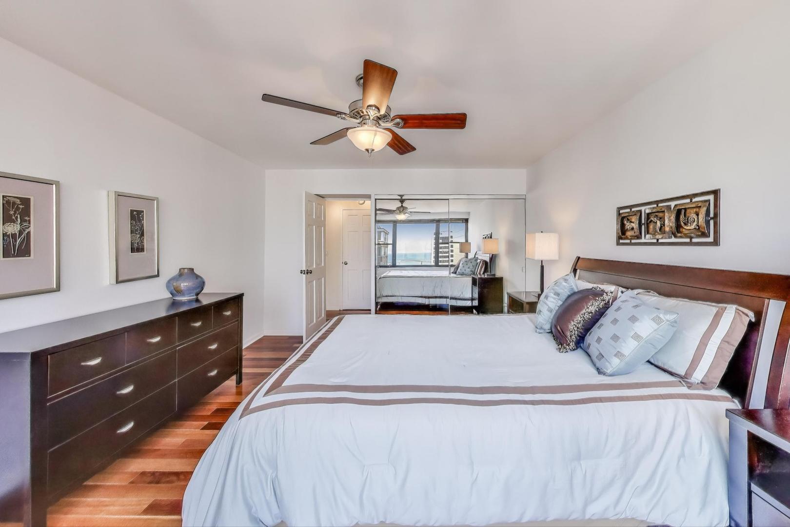 850 N Dewitt Place Unit: 20E