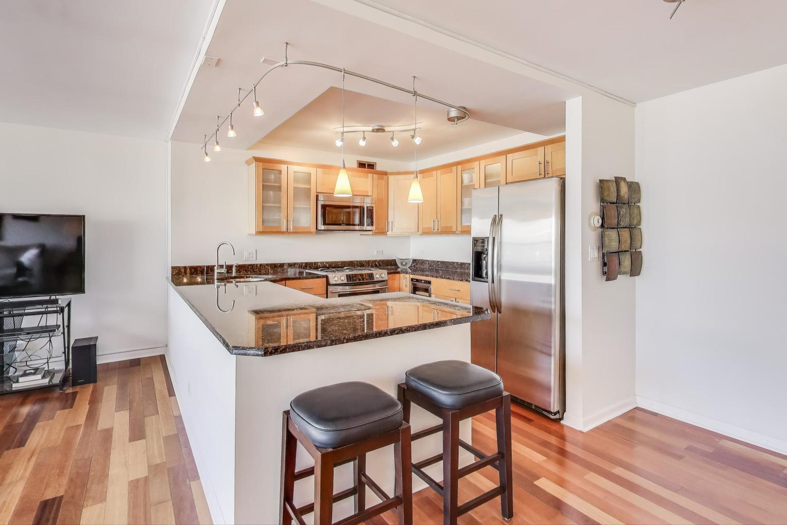 850 N Dewitt Place Unit: 20E