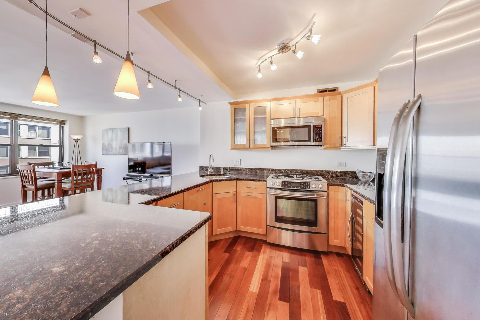 850 N Dewitt Place Unit: 20E