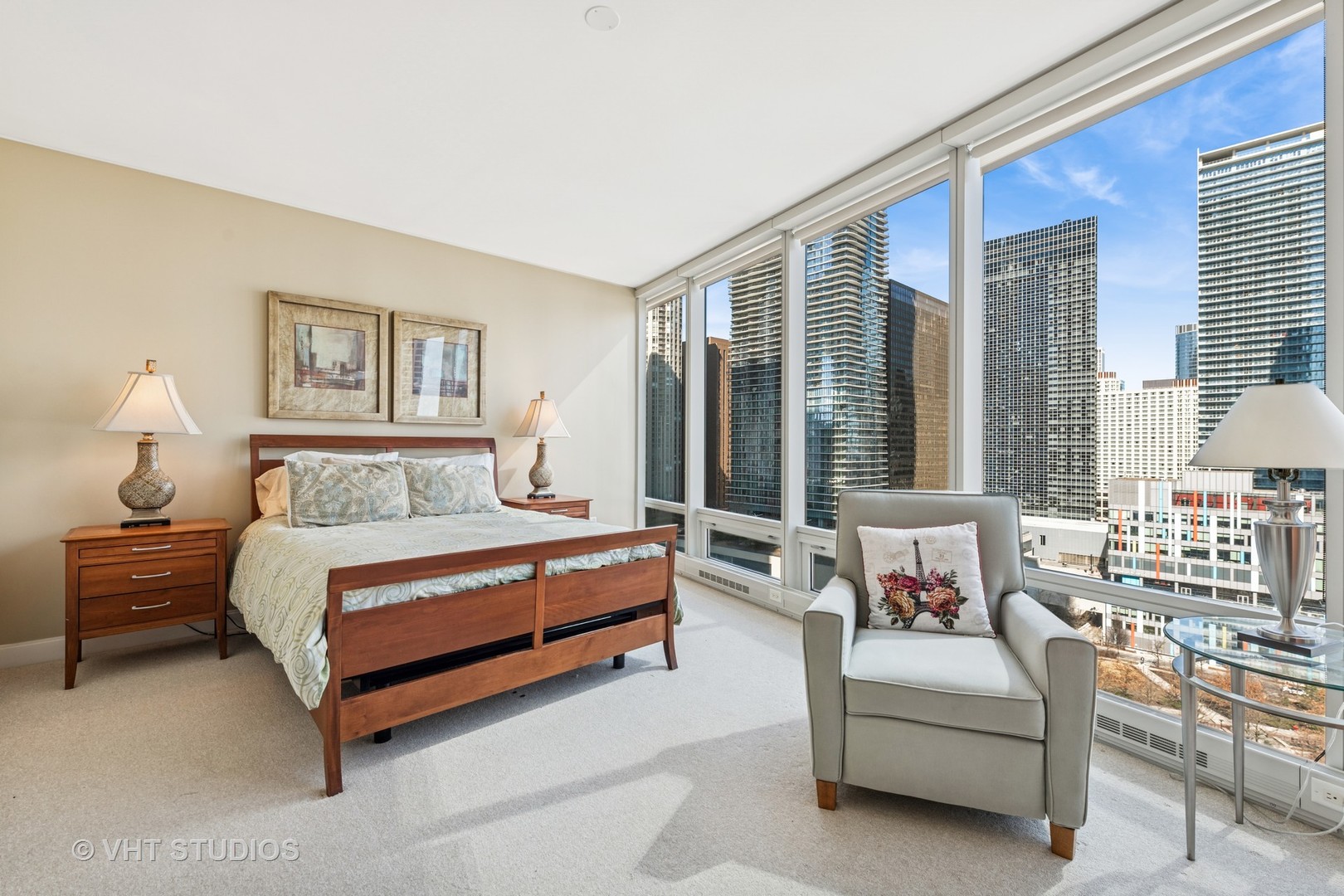 340 E Randolph Street Unit: 1300
