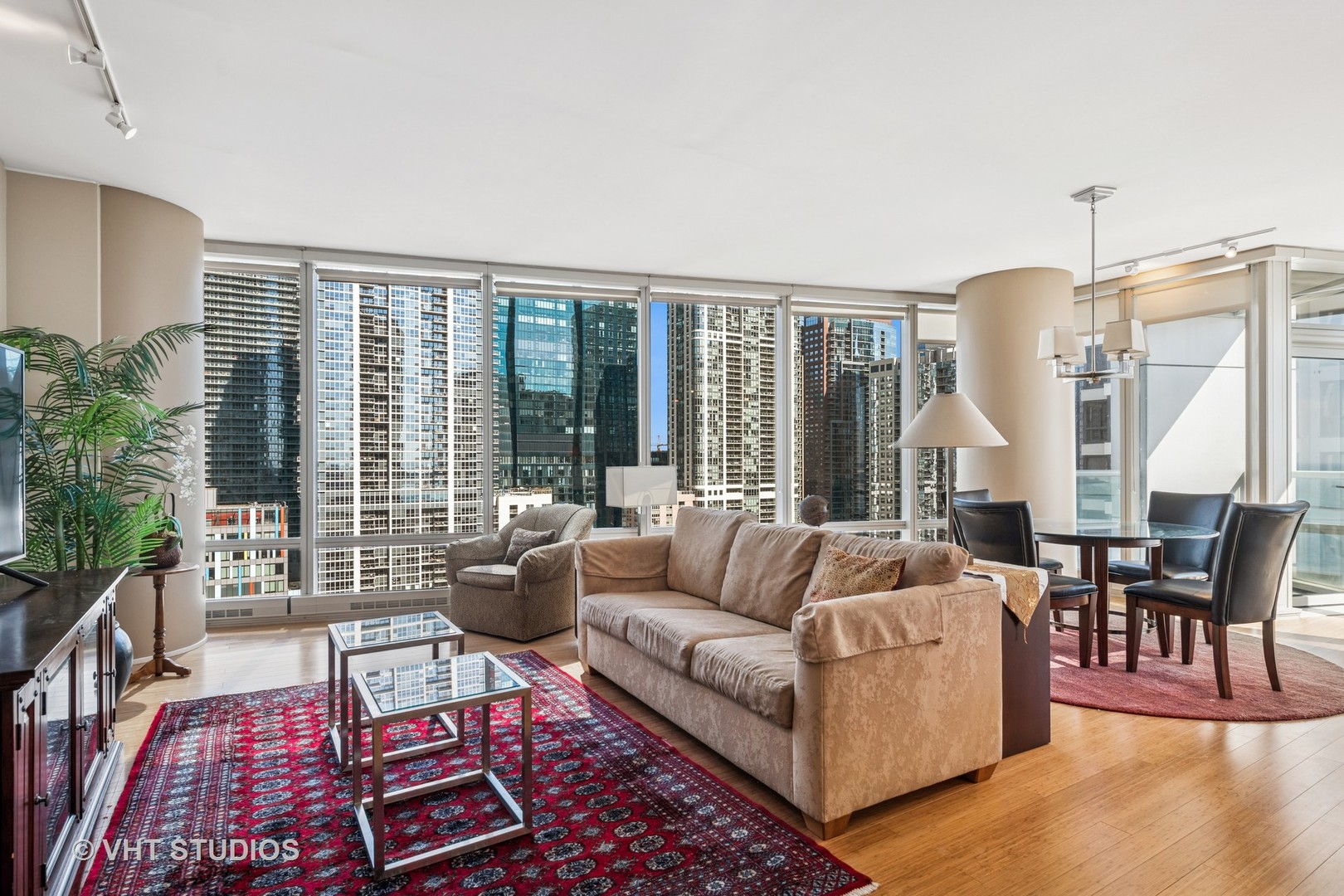 340 E Randolph Street Unit: 1300