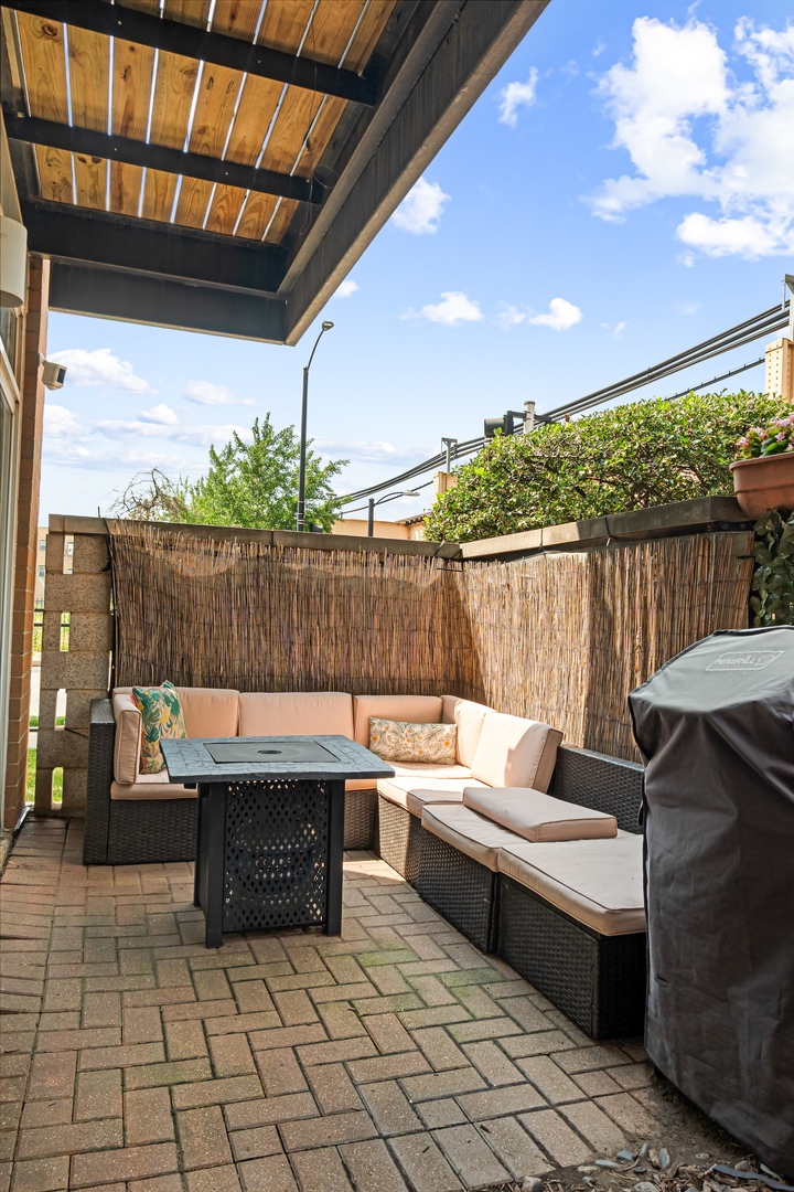 2257 W Lake Street Unit: 101