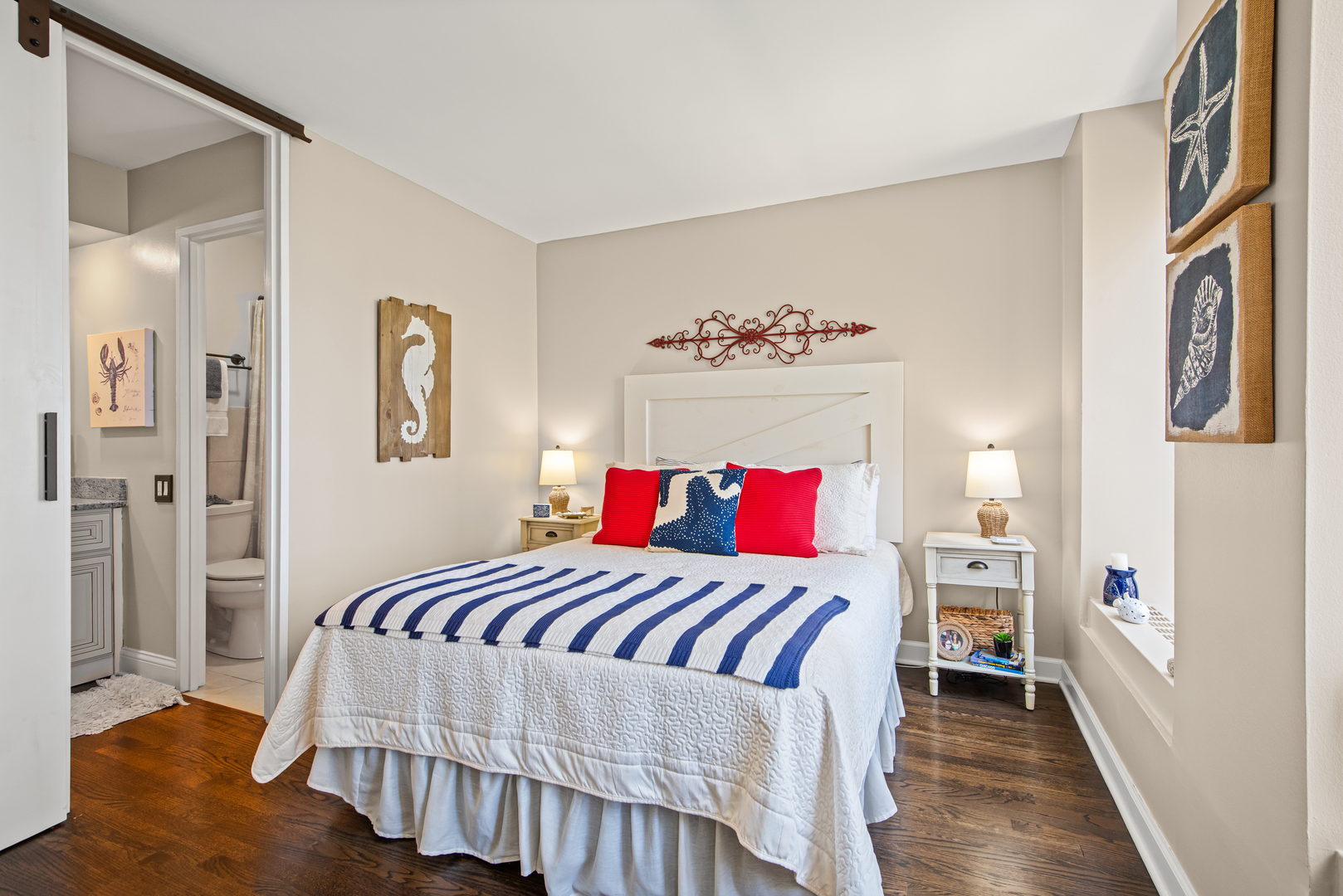 260 E Chestnut Street Unit: 611